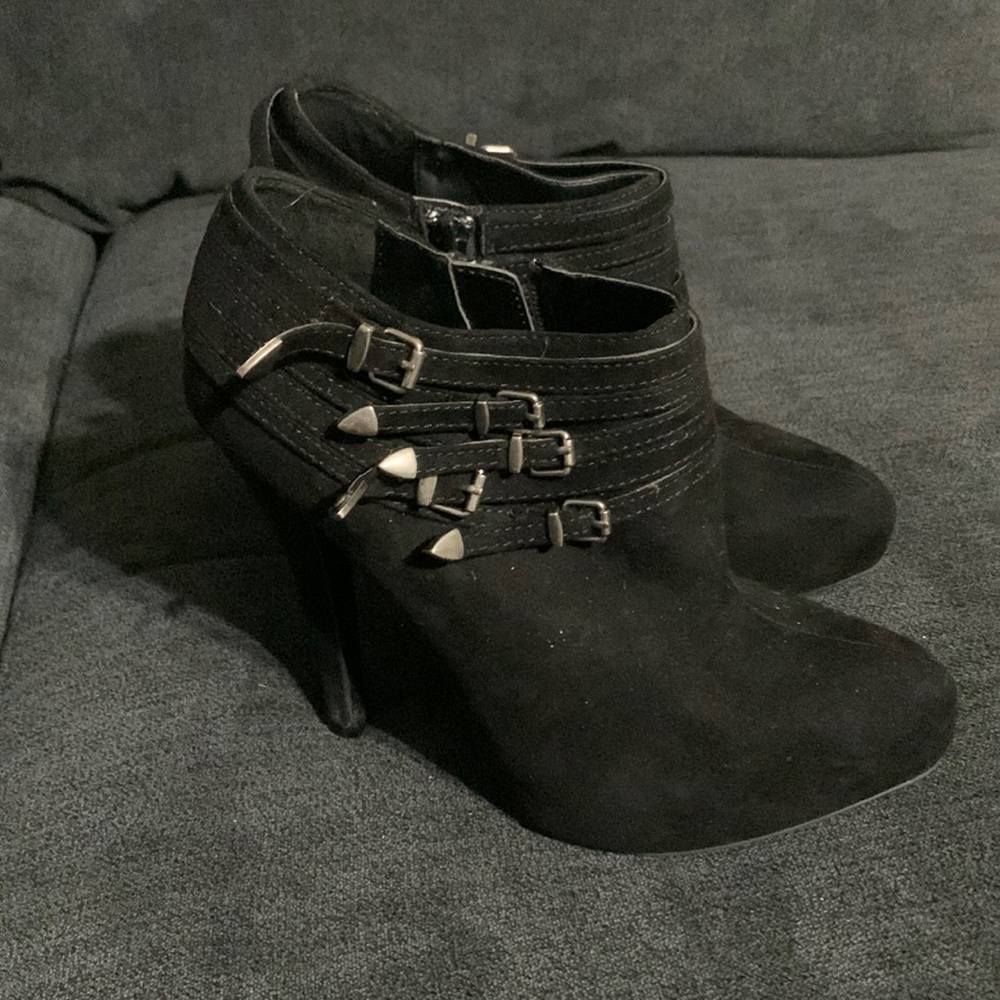 Woman Ankle  boots black size 6